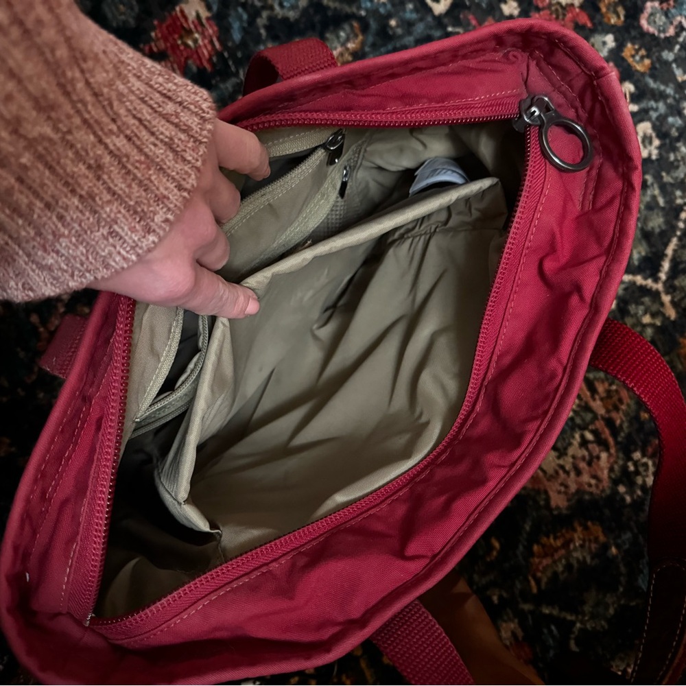 Fjällräven Totepack 4 Tall - Picture 8 of 12